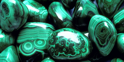 Crystals 101: Malachite (History, Chakras, Zodiac, Healing Properties, Crystal Pairings, How to Cleanse)