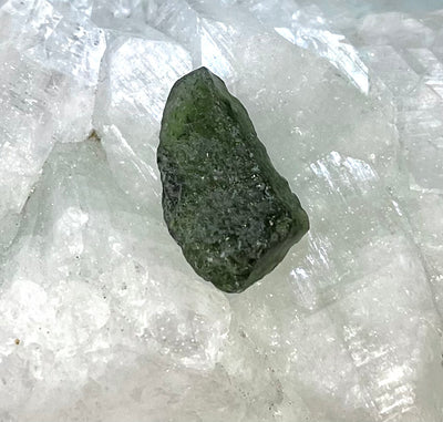 (A102) High Quality Raw Moldavite Reiki Energy Healing Crystal - The Spiritual Crystal Fairy - Crystal Description Crystal Meaning Arden, NC Asheville, NC Area new view