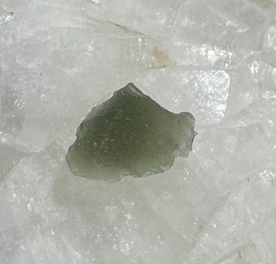 (A113) High Quality Raw Moldavite Reiki Energy Healing CrystalThe Spiritual Crystal Fairy