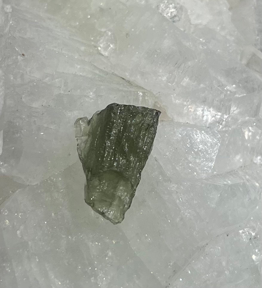 (A116) High Quality Raw Moldavite Reiki Energy Healing Crystal
